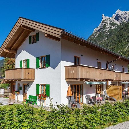 Ferienhaus Stoaroeserl Mittenwald Exterior photo