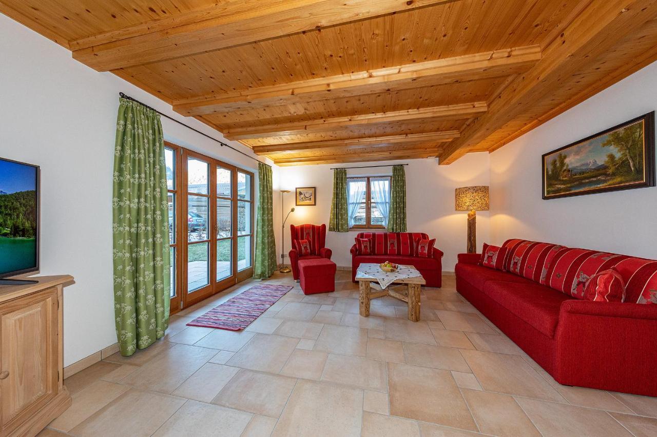 Ferienhaus Stoaroeserl Mittenwald Exterior photo